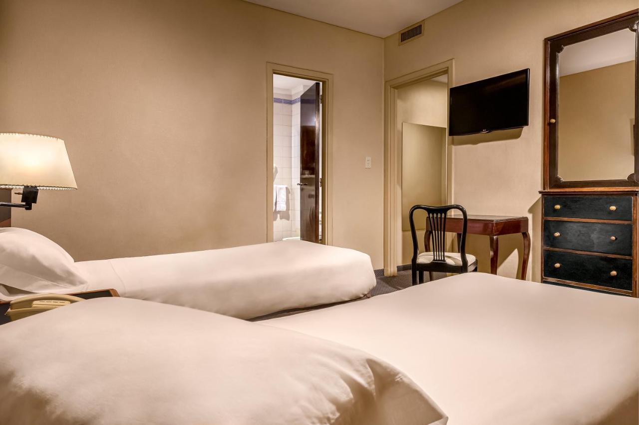 Suite (3 Adultos)