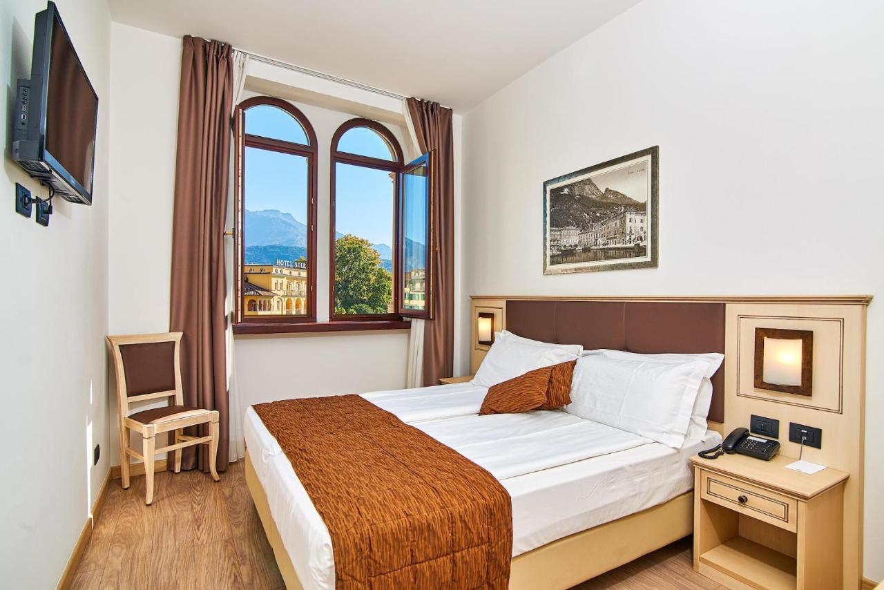 Superior Double or Twin Room with Lake View,1416602016:JPEG