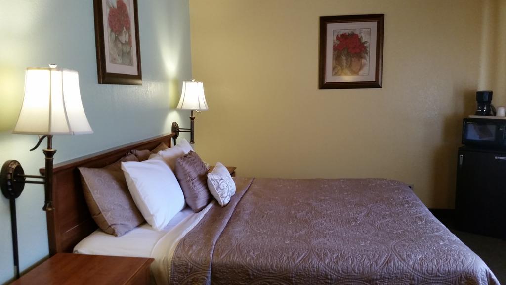 Standard King Room,141157719:JPEG