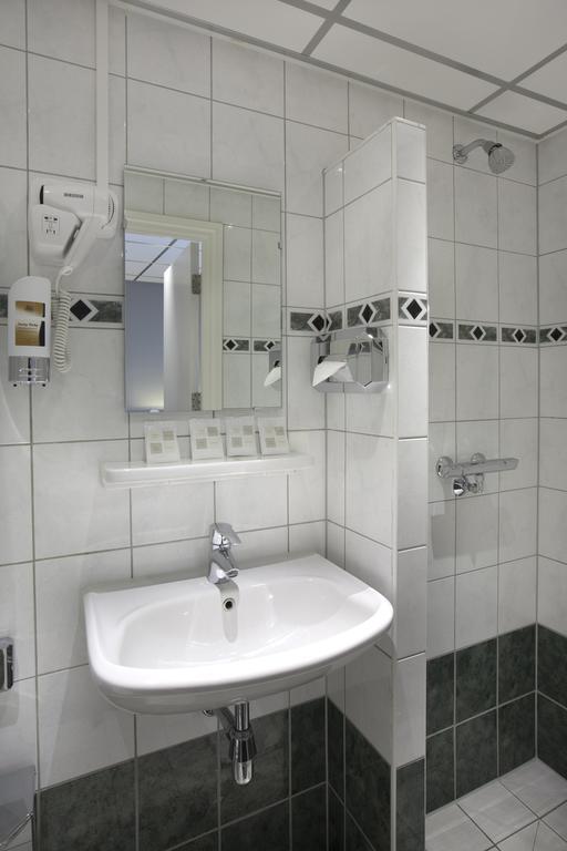 Quarto Duplo