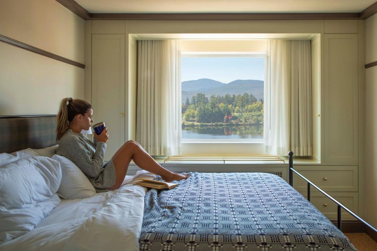 King Room Sofa Bed Lake View High Floor