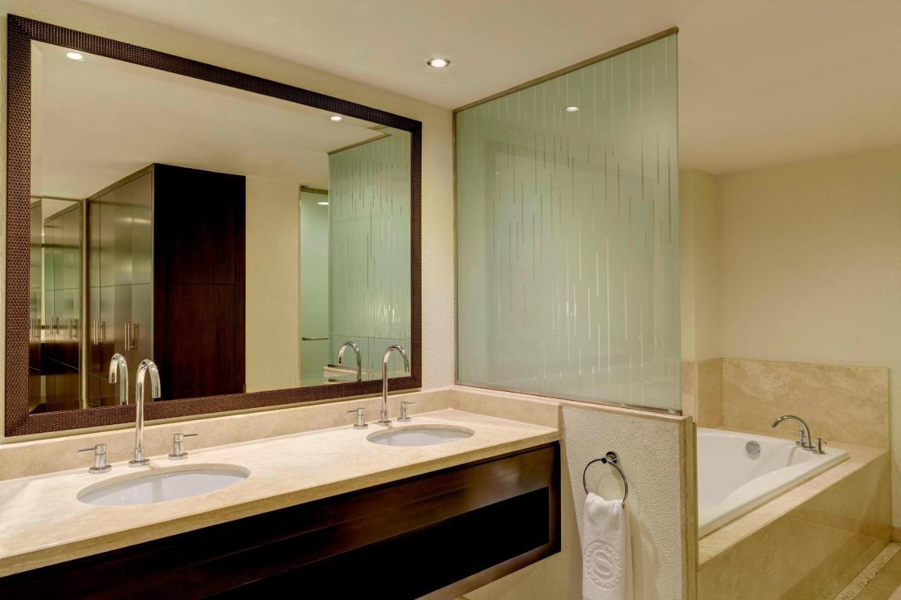 Junior Suite Junior Suite 1 King