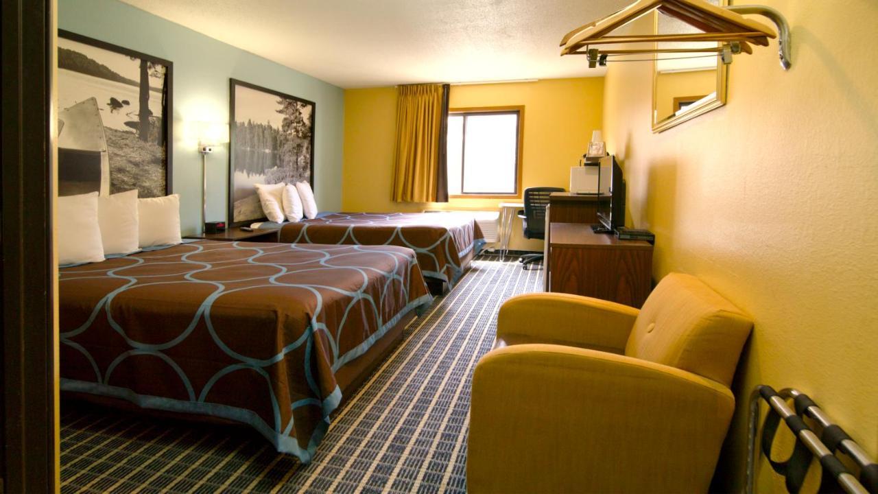 Queen Room Two Queen Beds Non-Smoking