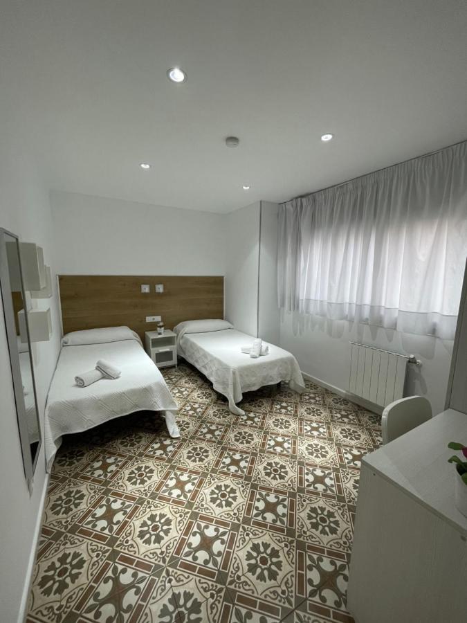 Twin Room Bathroom