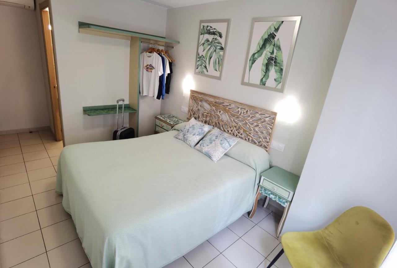 Double or Twin Room Private Bathroom
