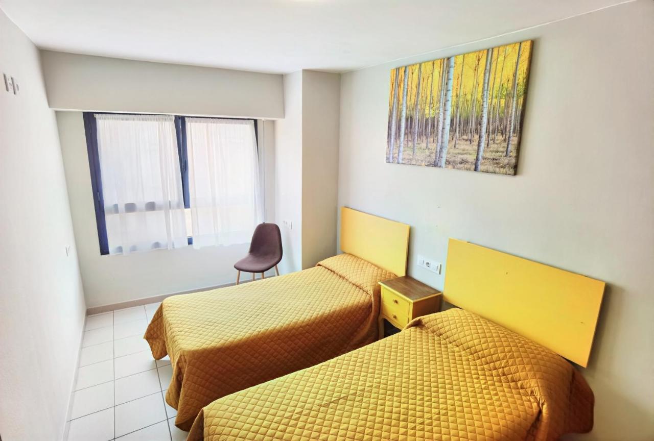 Twin Room Private Bathroom