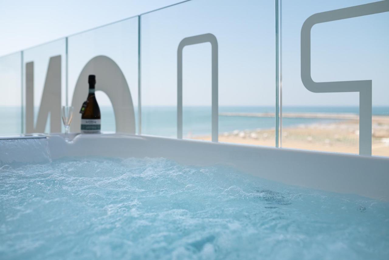 King Room Spa Bath Sea View