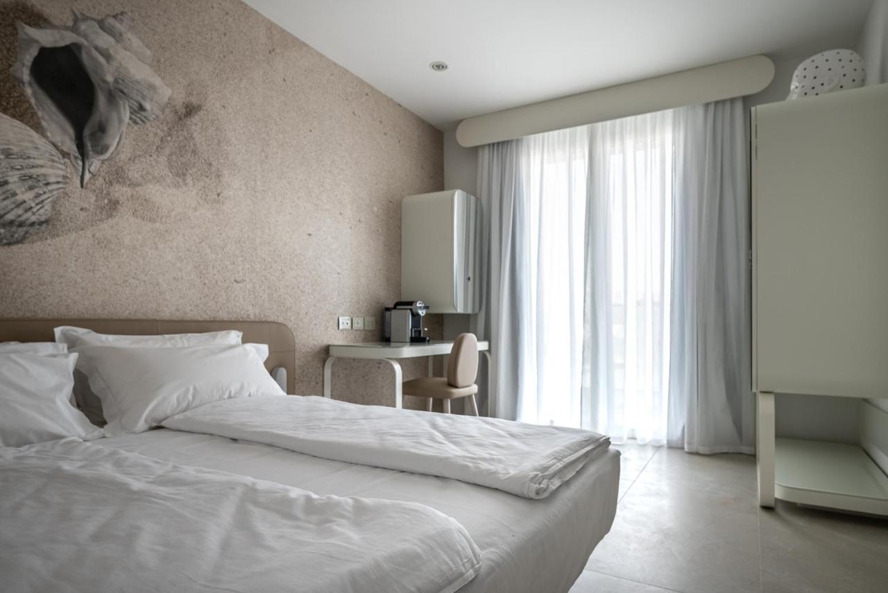 Superior Single Room Jacuzzi Side Sea View