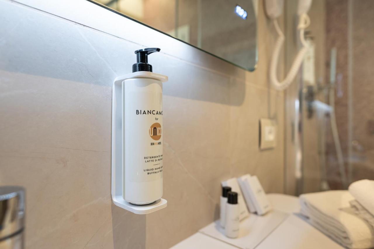 Standard King Room Spa Bath