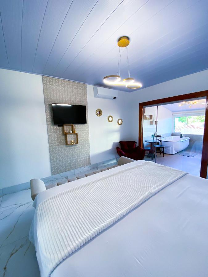Deluxe Double Room Bath