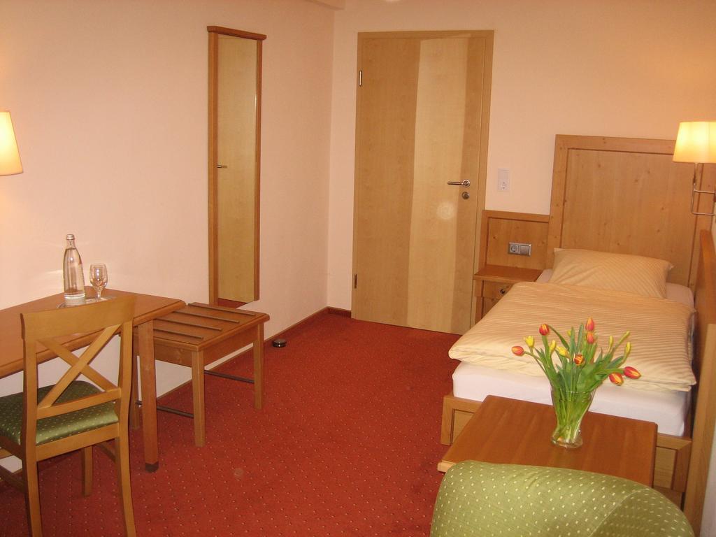 Single Room Bathroom