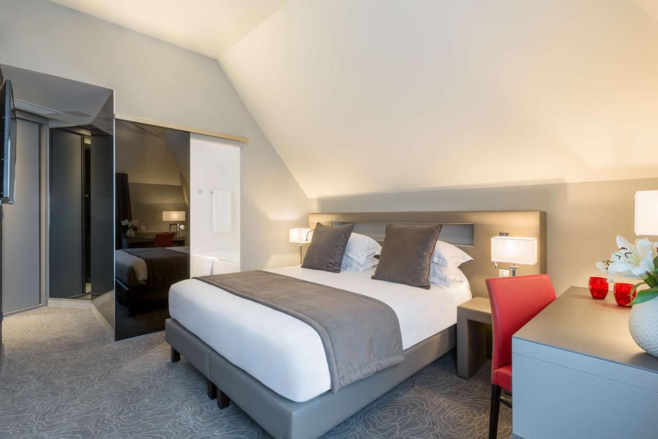 Executive Queen Room