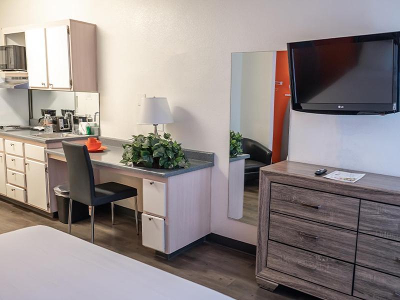 Queen Suite