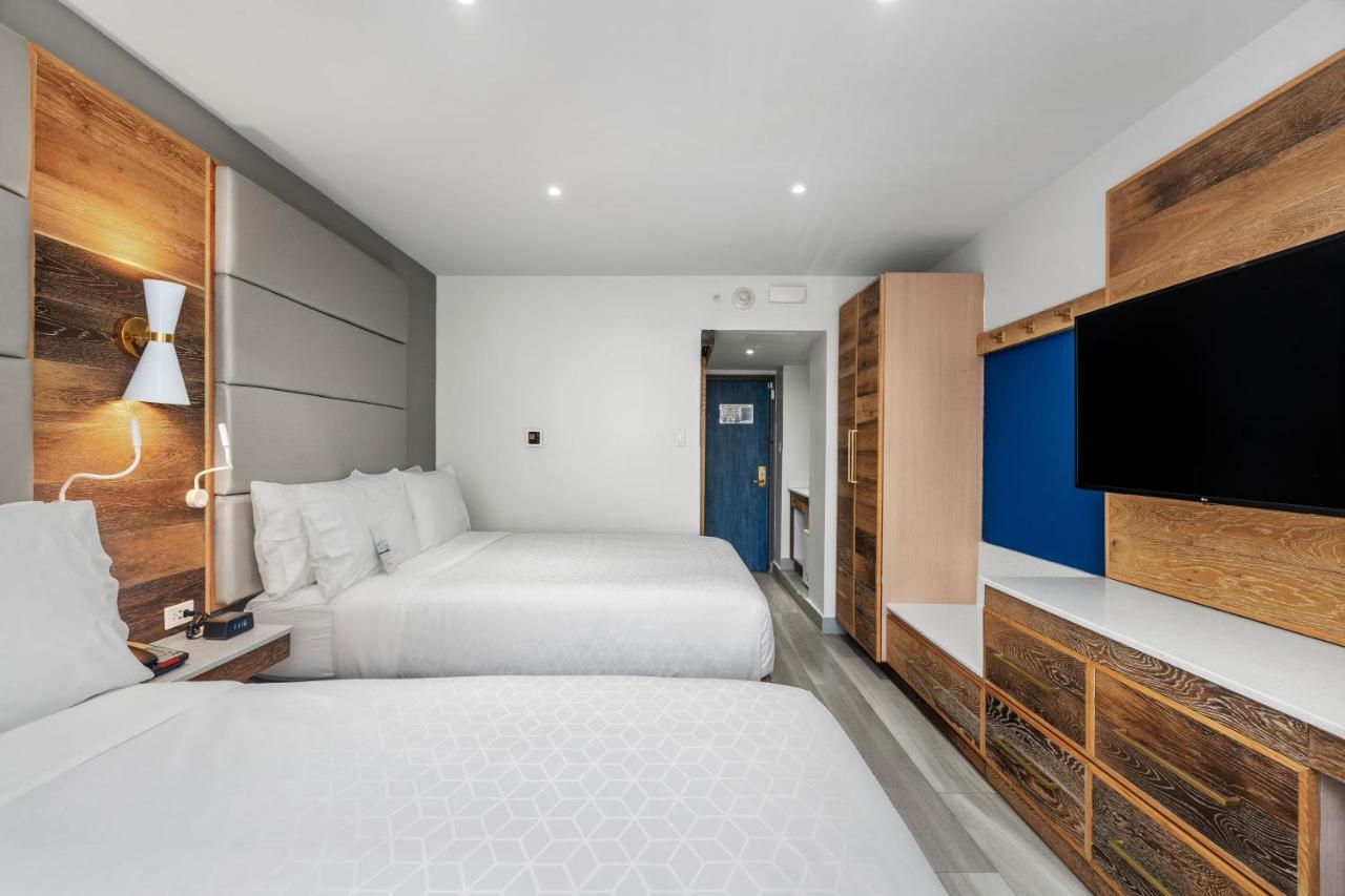 Standard Room Two Queen Beds