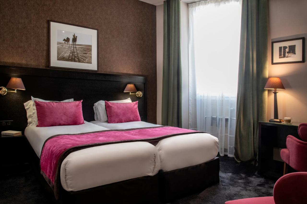 Family Suite King Bed Sofa Bed Non-Smoking