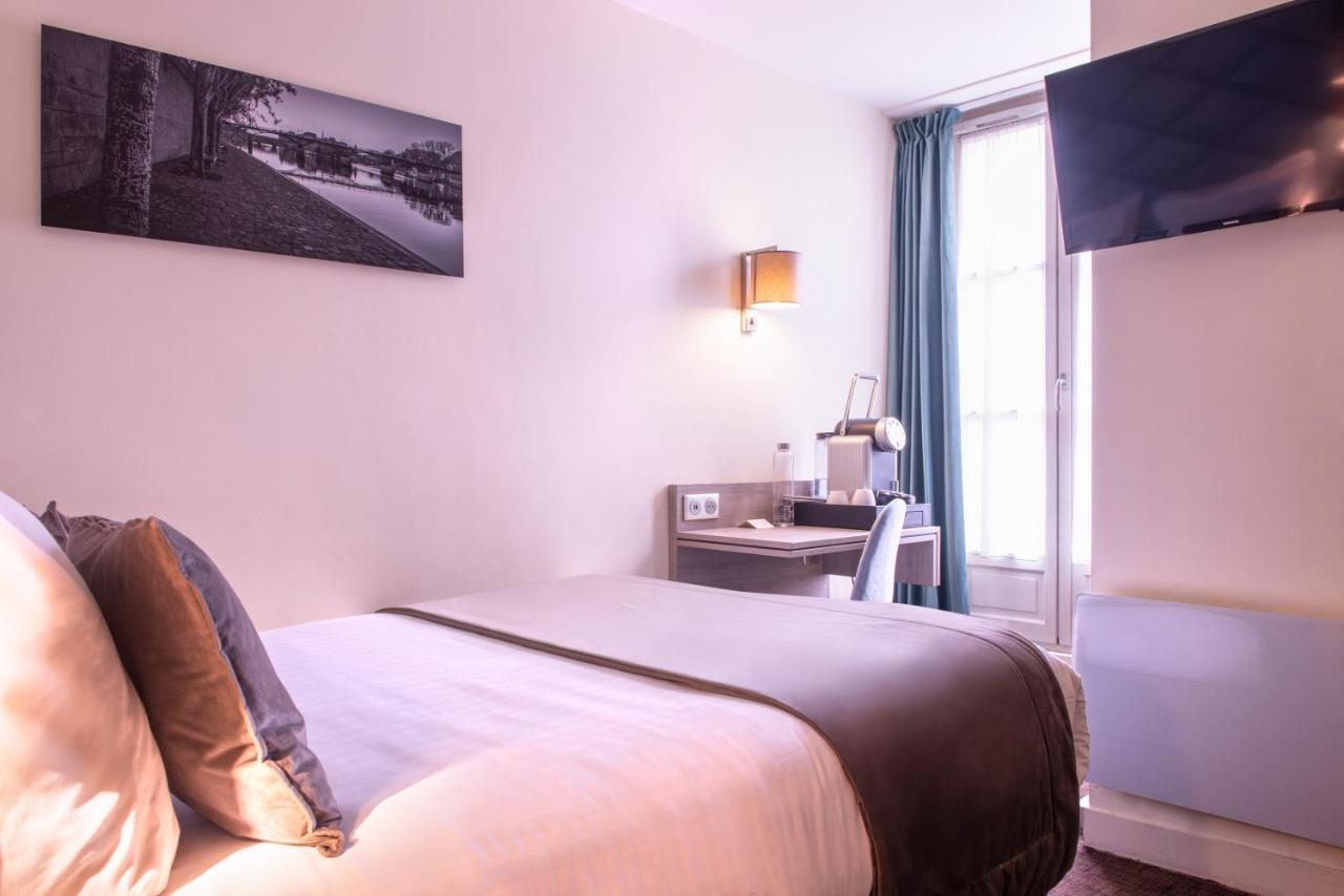 Small Double Room Balcony
