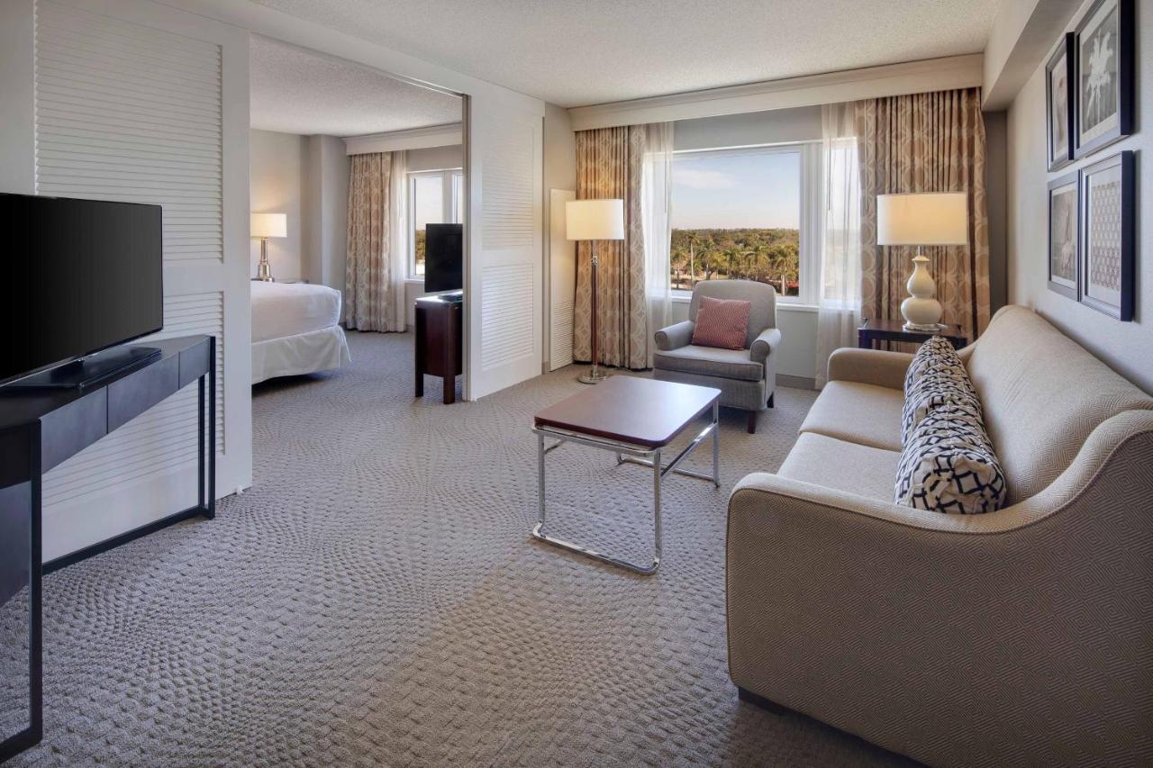 Standard King 1 Bedroom Suite