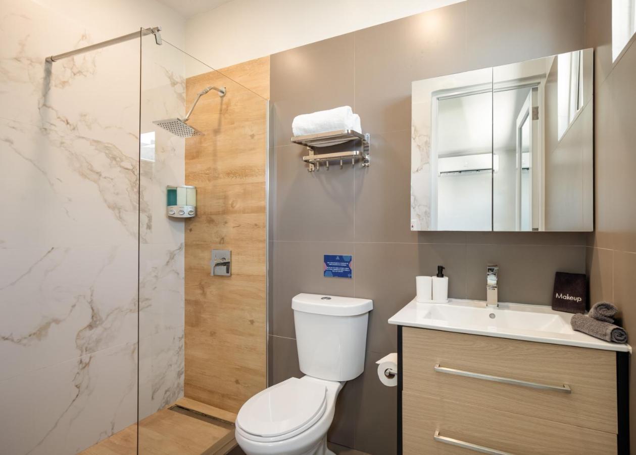 King Suite,1418204877:JPEG