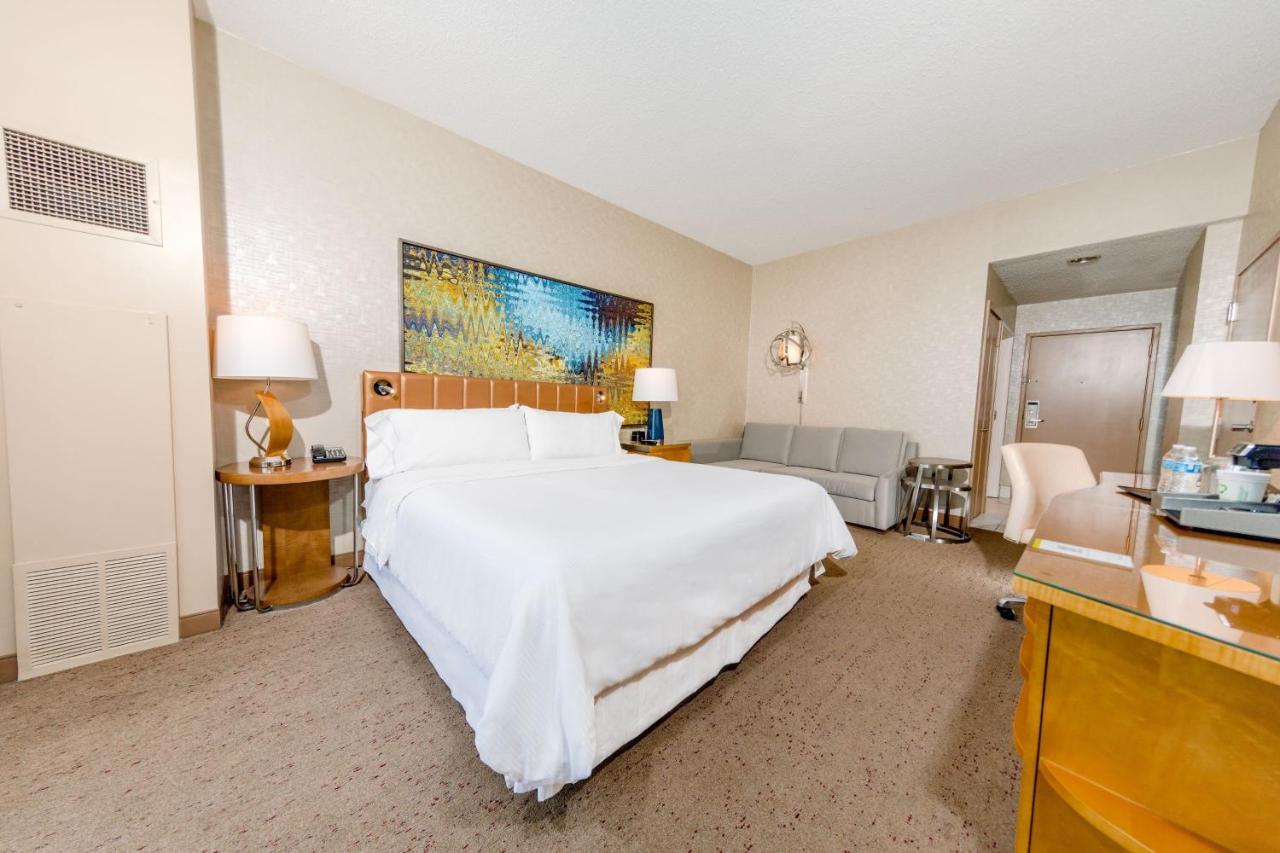 Traditional Guest room 1 King 3rd 5th floor
