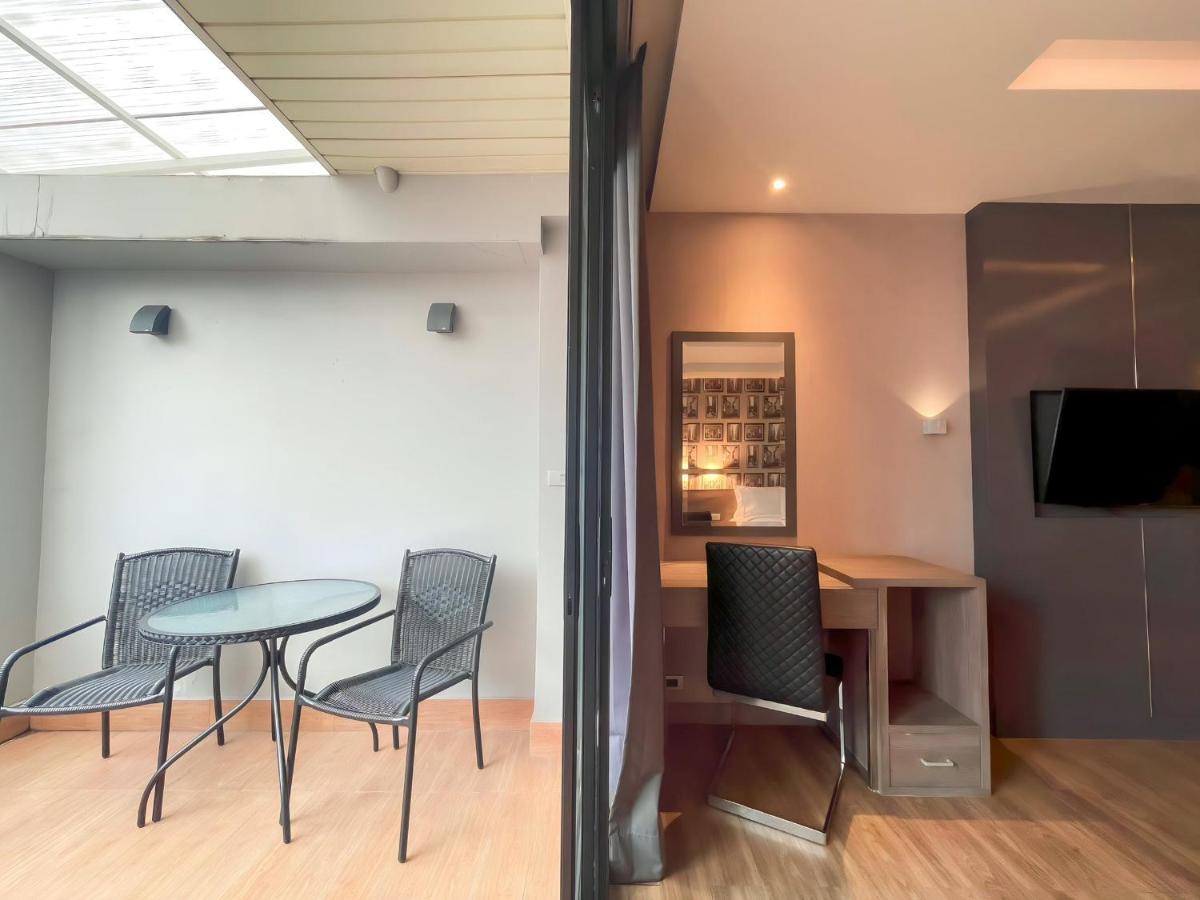 Executive Room