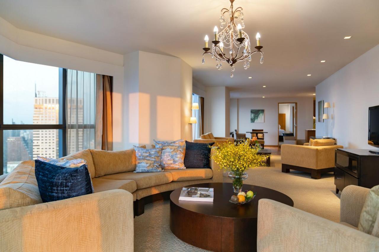 Tower Club Suite 2 Bedroom Lounge