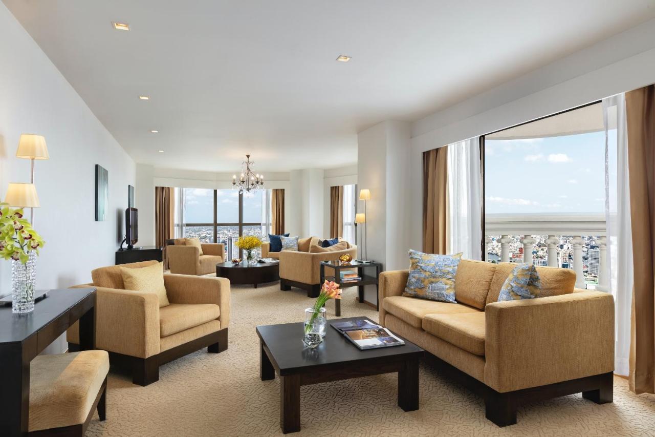 Tower Club Suite 2 Bedroom Lounge