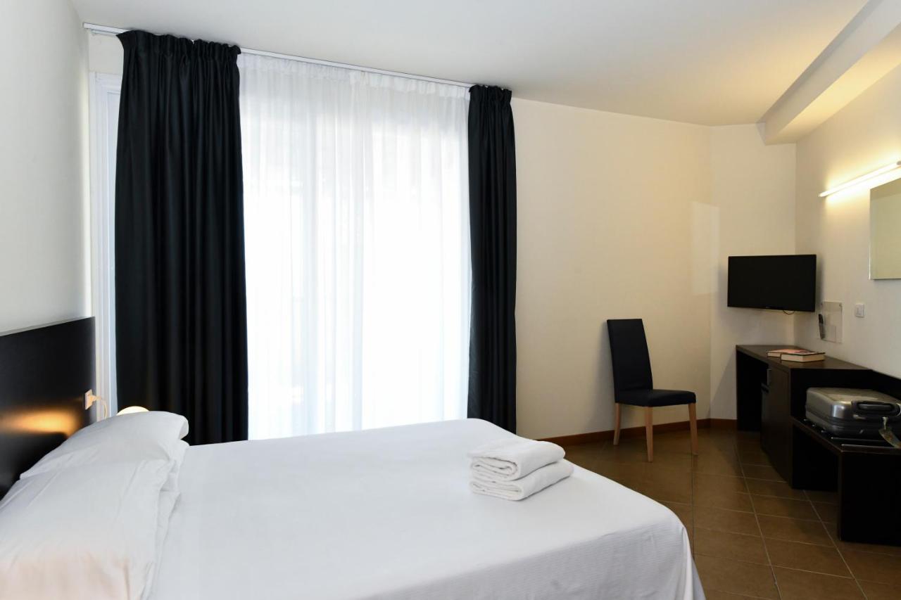 Double Room Terrace,1419029007:JPEG