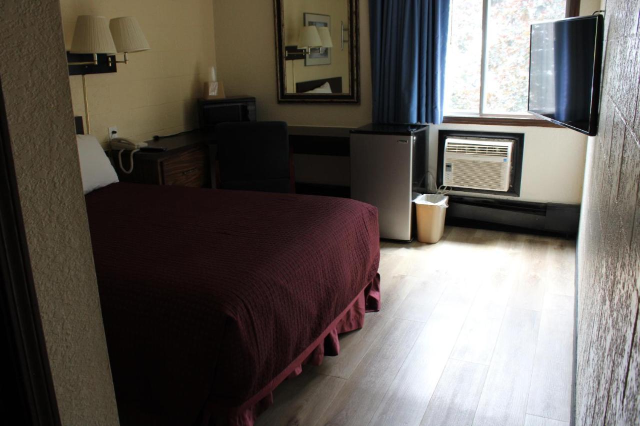 Economy Single Room