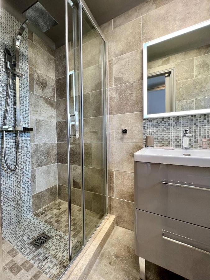 Double or Twin Room Mountain View