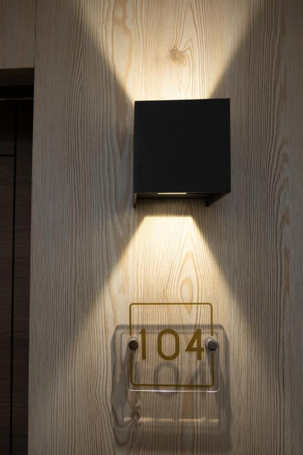 Family Room,1419332973:JPEG