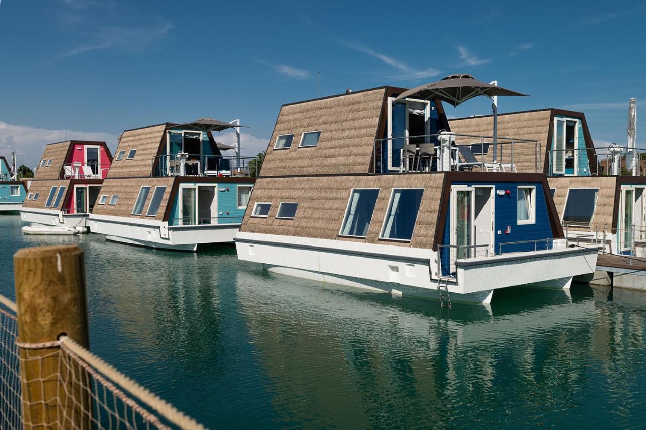 Houseboat