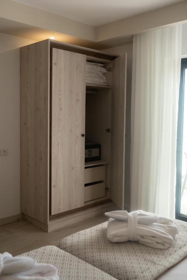 Standard Double or Twin Room Balcony