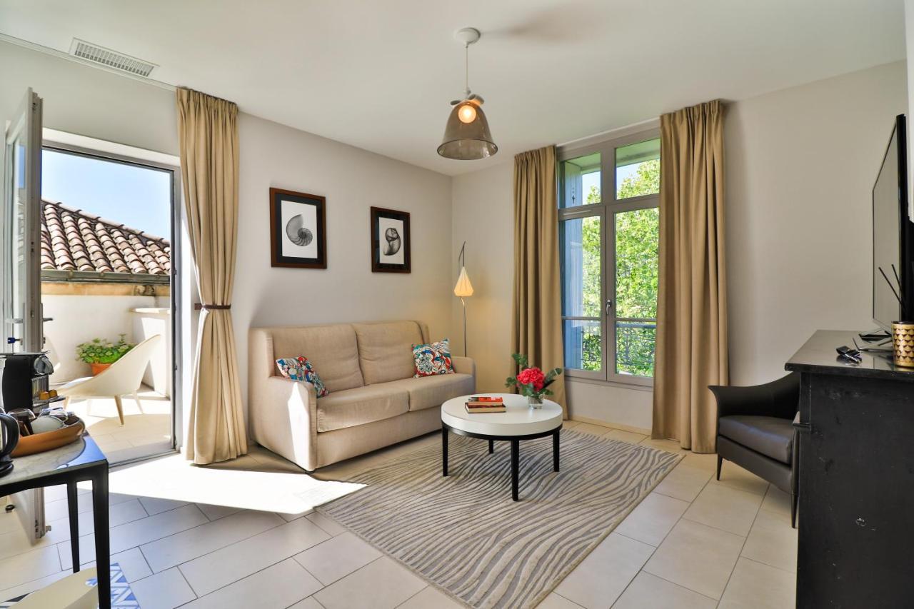 One-Bedroom King Suite Sofa Bed