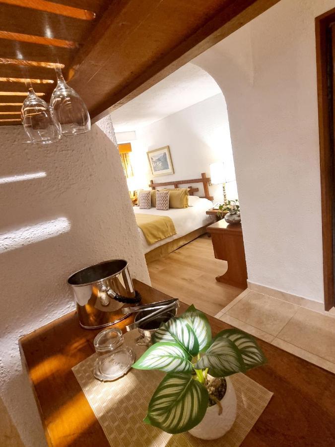 Junior Suite Spa Bath Dry Sauna City View