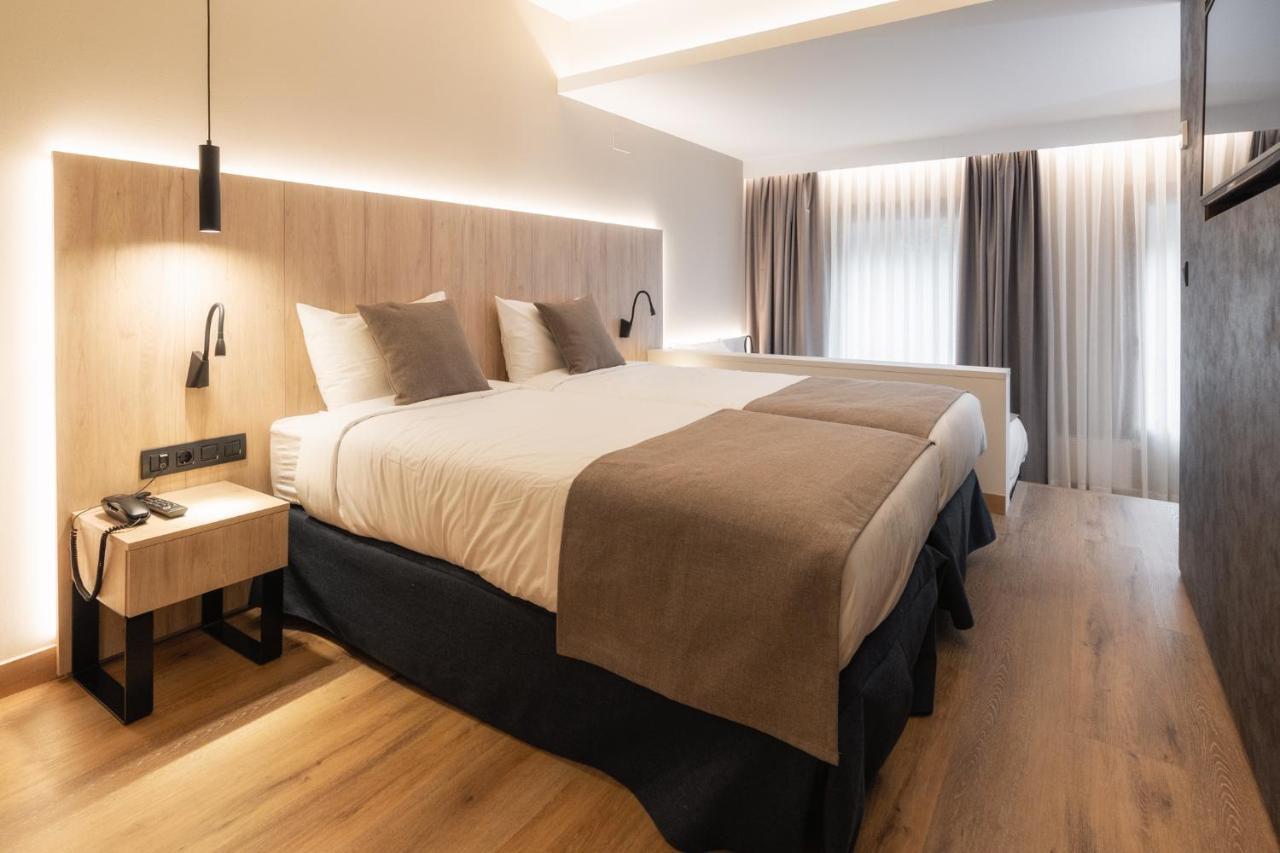 Triple Room,1421035767:JPEG