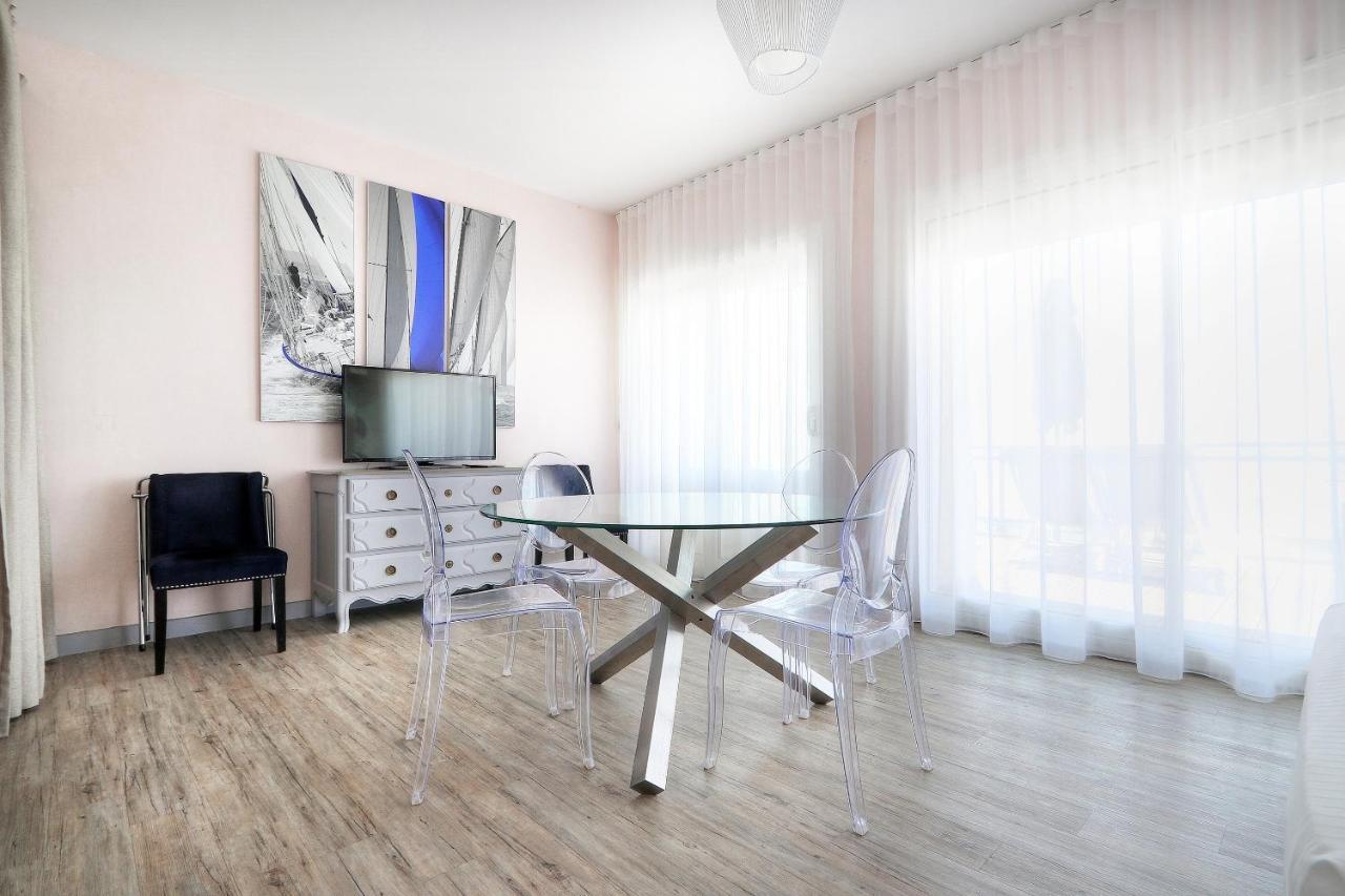 Family Room Sea View
