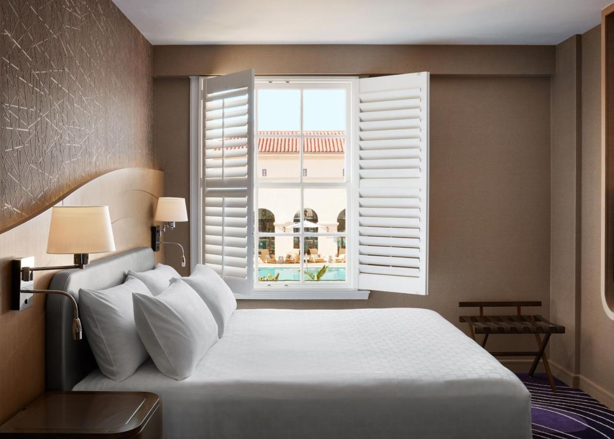 Premier One King Bed