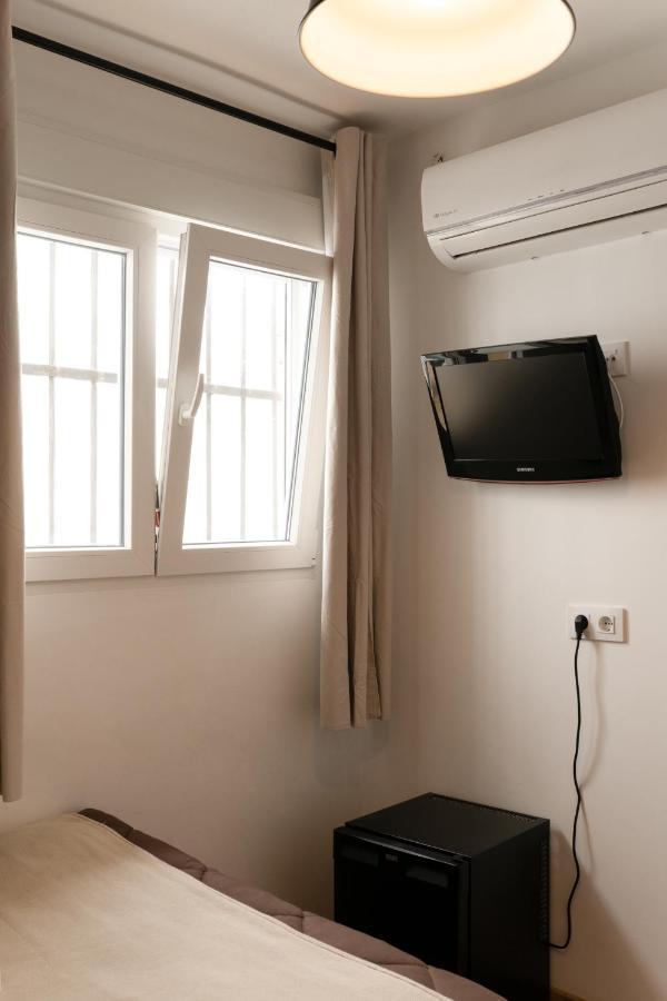 Camera Singola Budget con Bagno Privato
