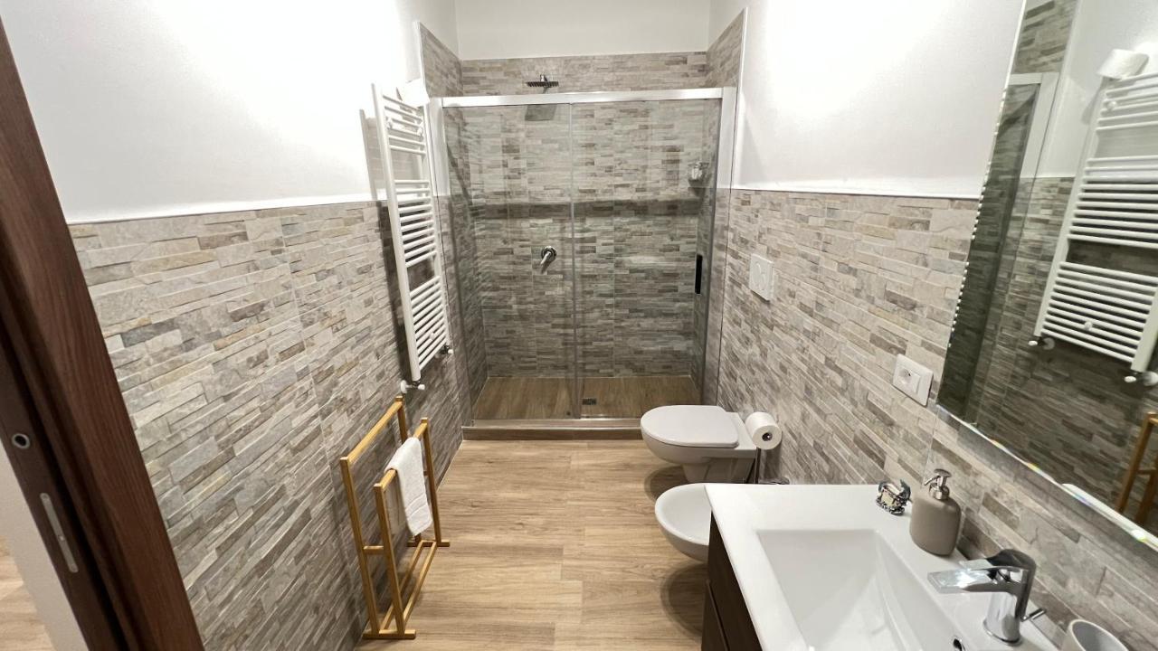 Family Room Private Bathroom