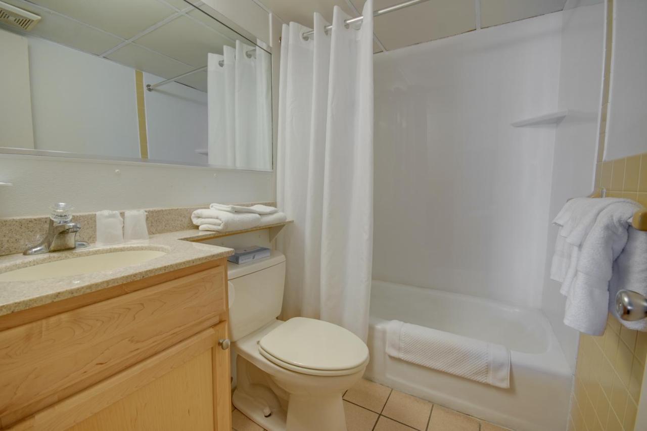 Tower 1 Ocean View Room