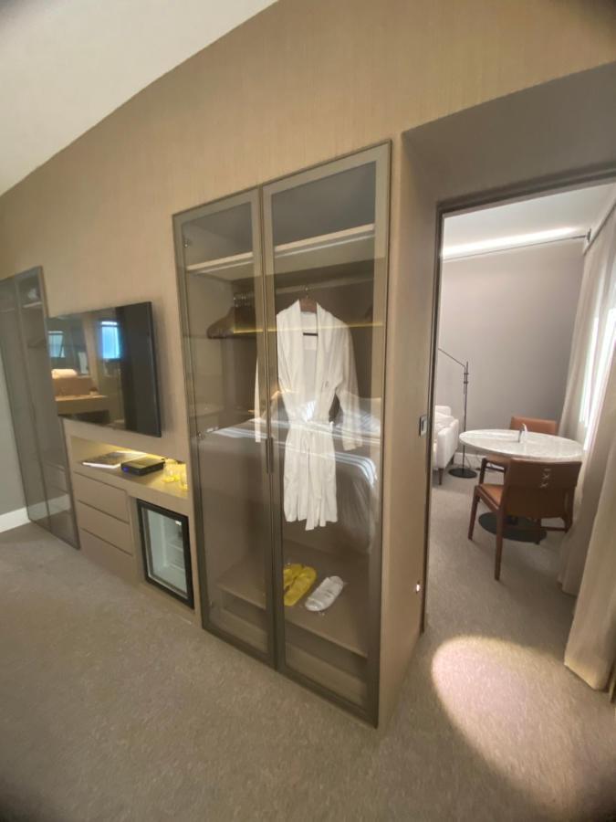 King Suite Spa Bath