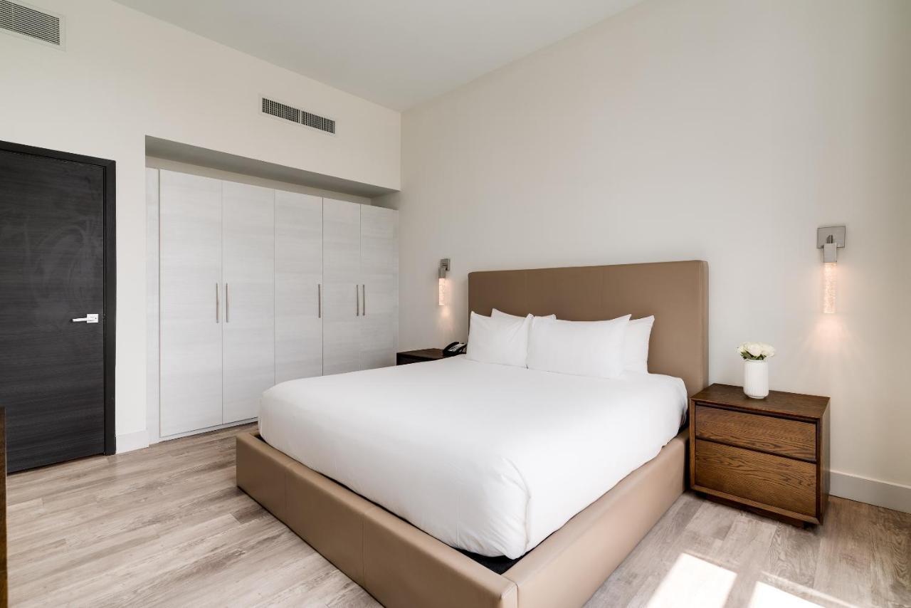 One Bedroom Suite King with Water View,1425587503:JPEG