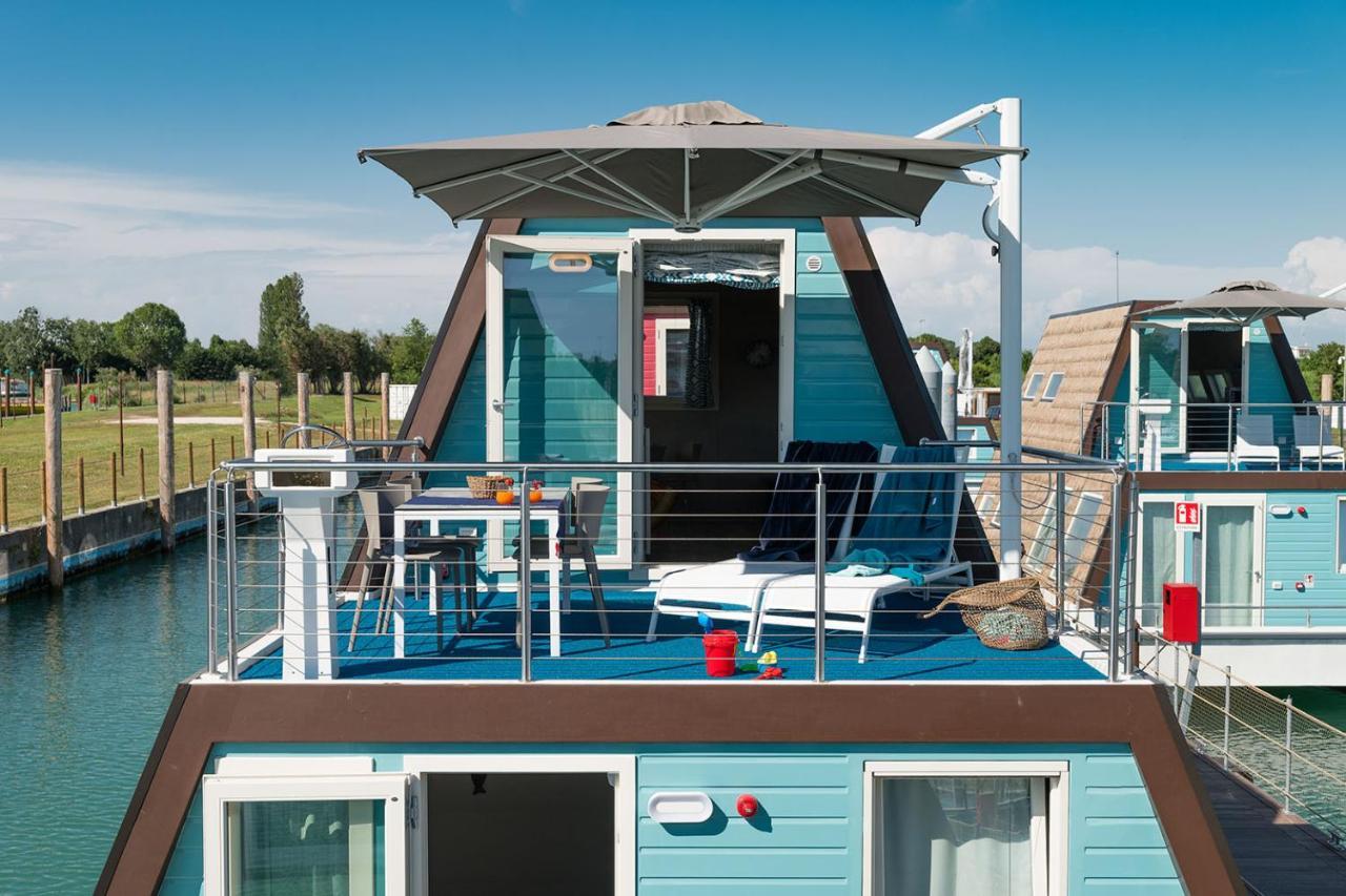 Houseboat
