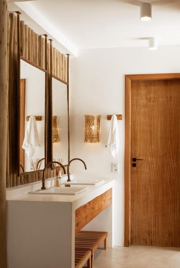 Deluxe Queen Suite