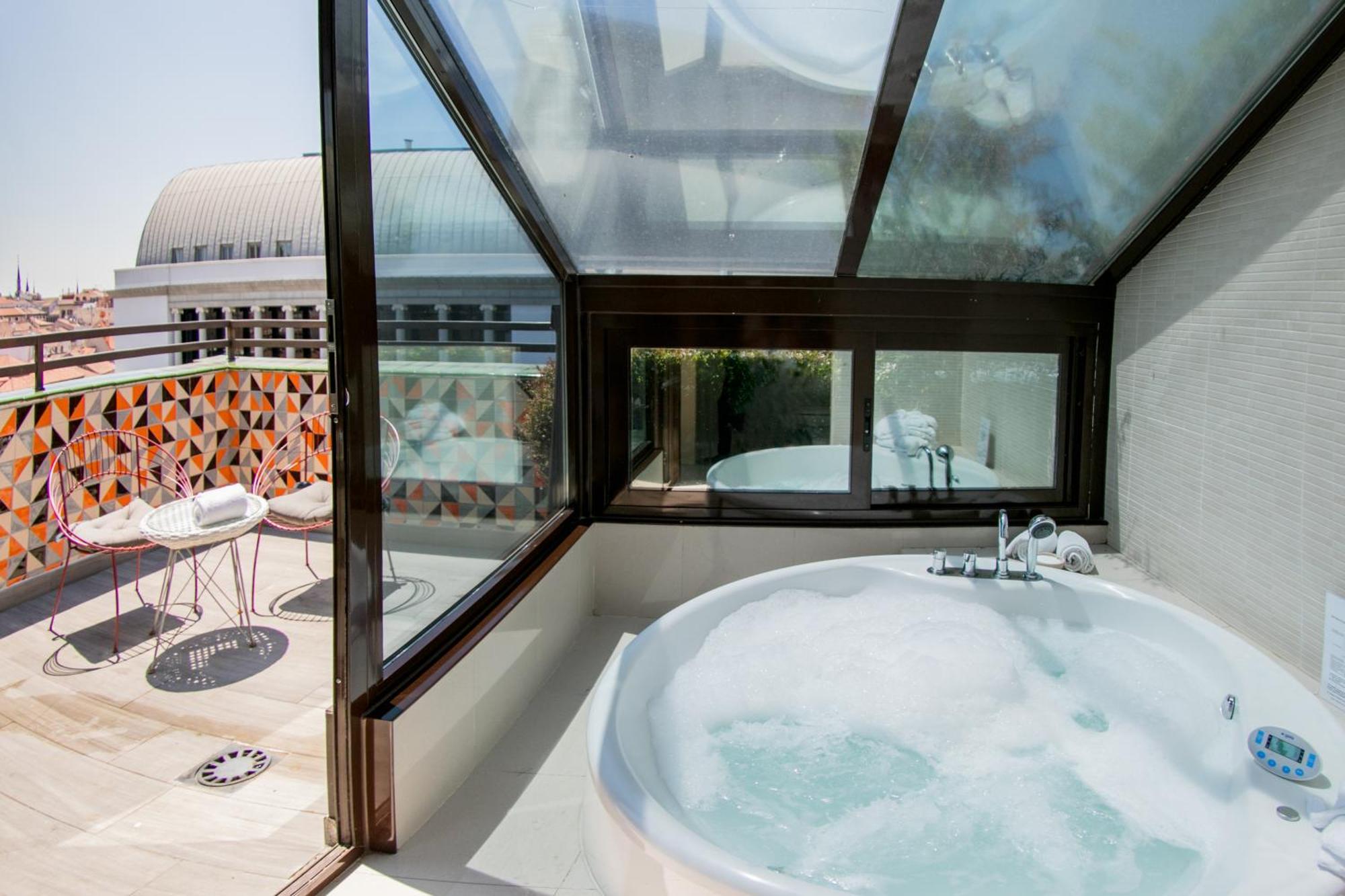 Double Room Terrace Spa Bath