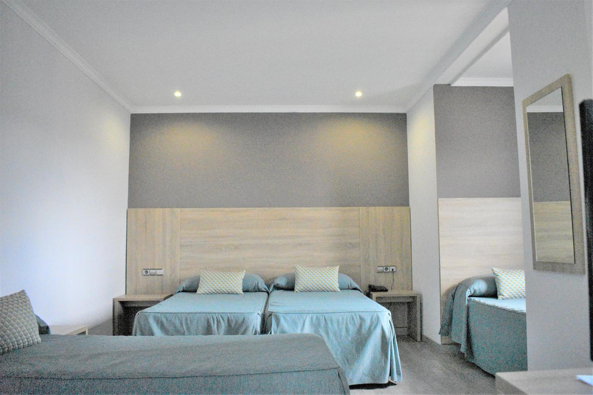 Double or Twin Room Two Extra Beds