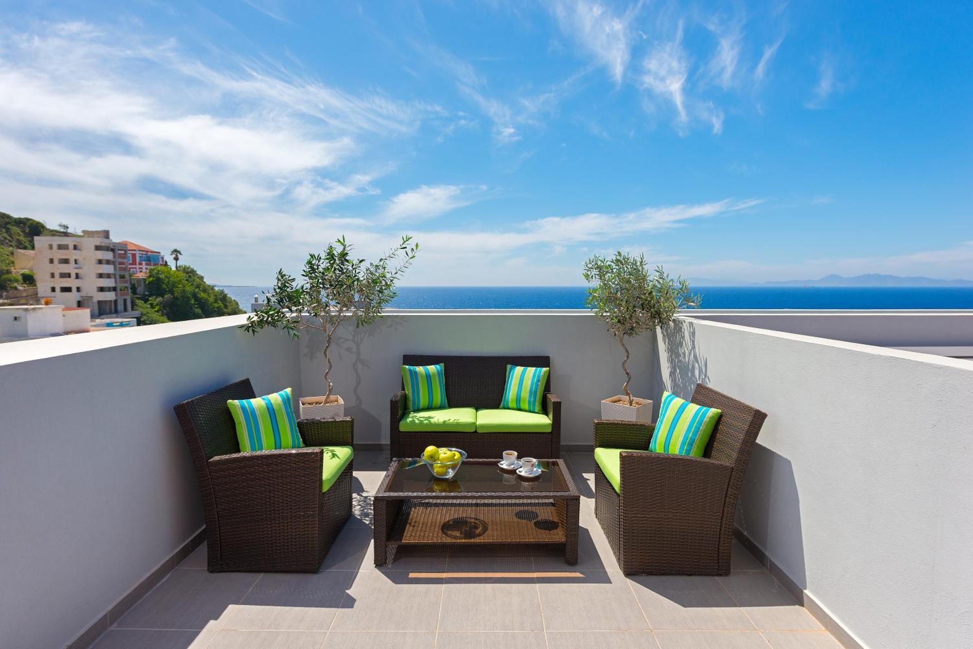 Deluxe Suite Sea View