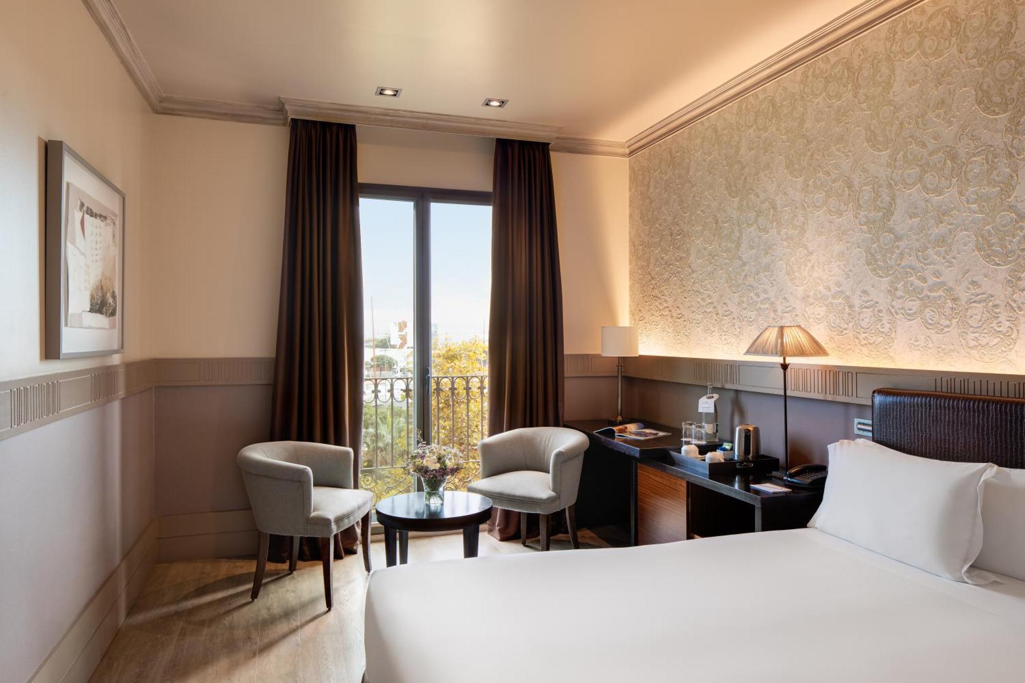 Deluxe Double Room Port View