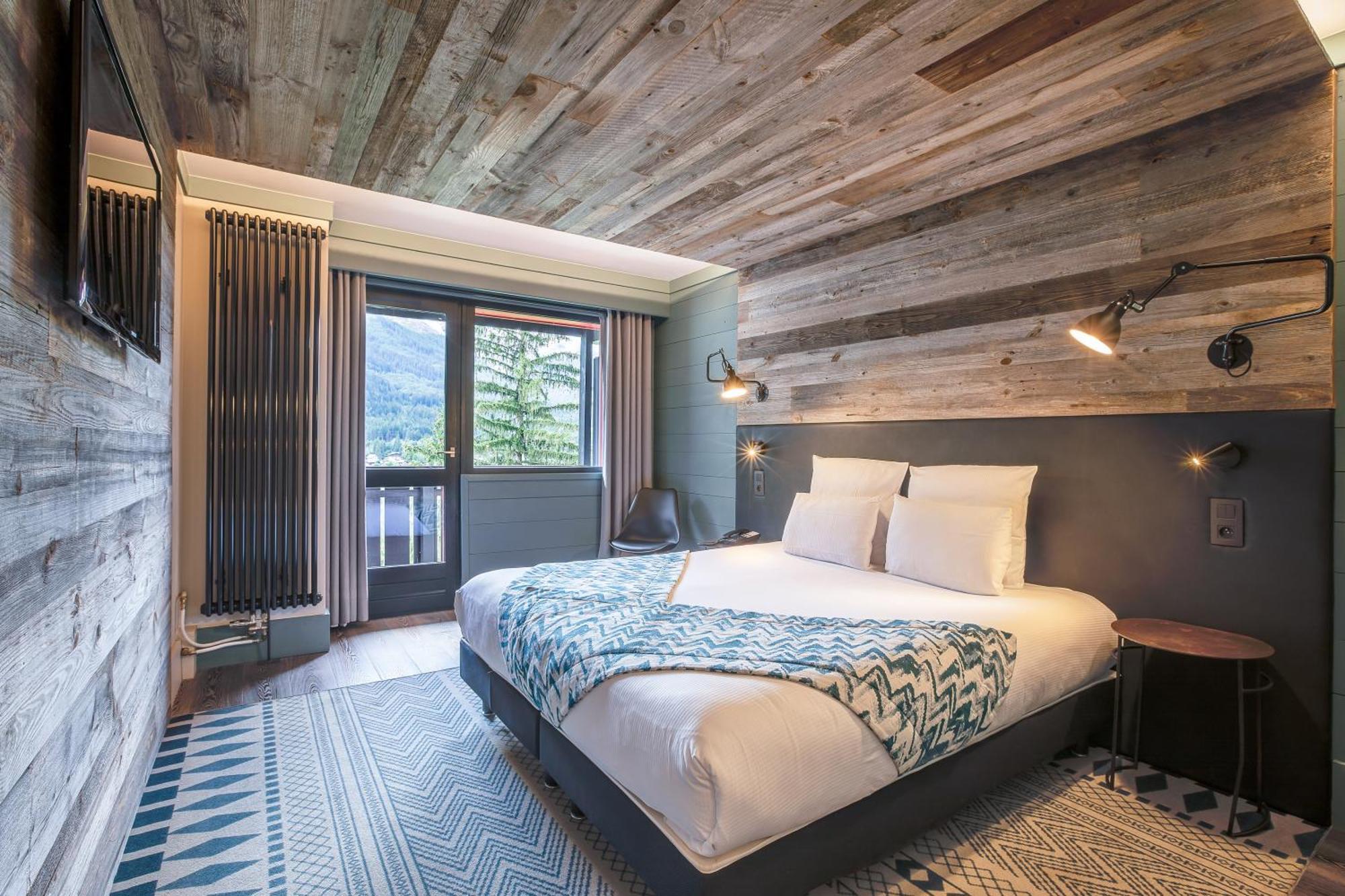 Double or Twin Room Mont Blanc View