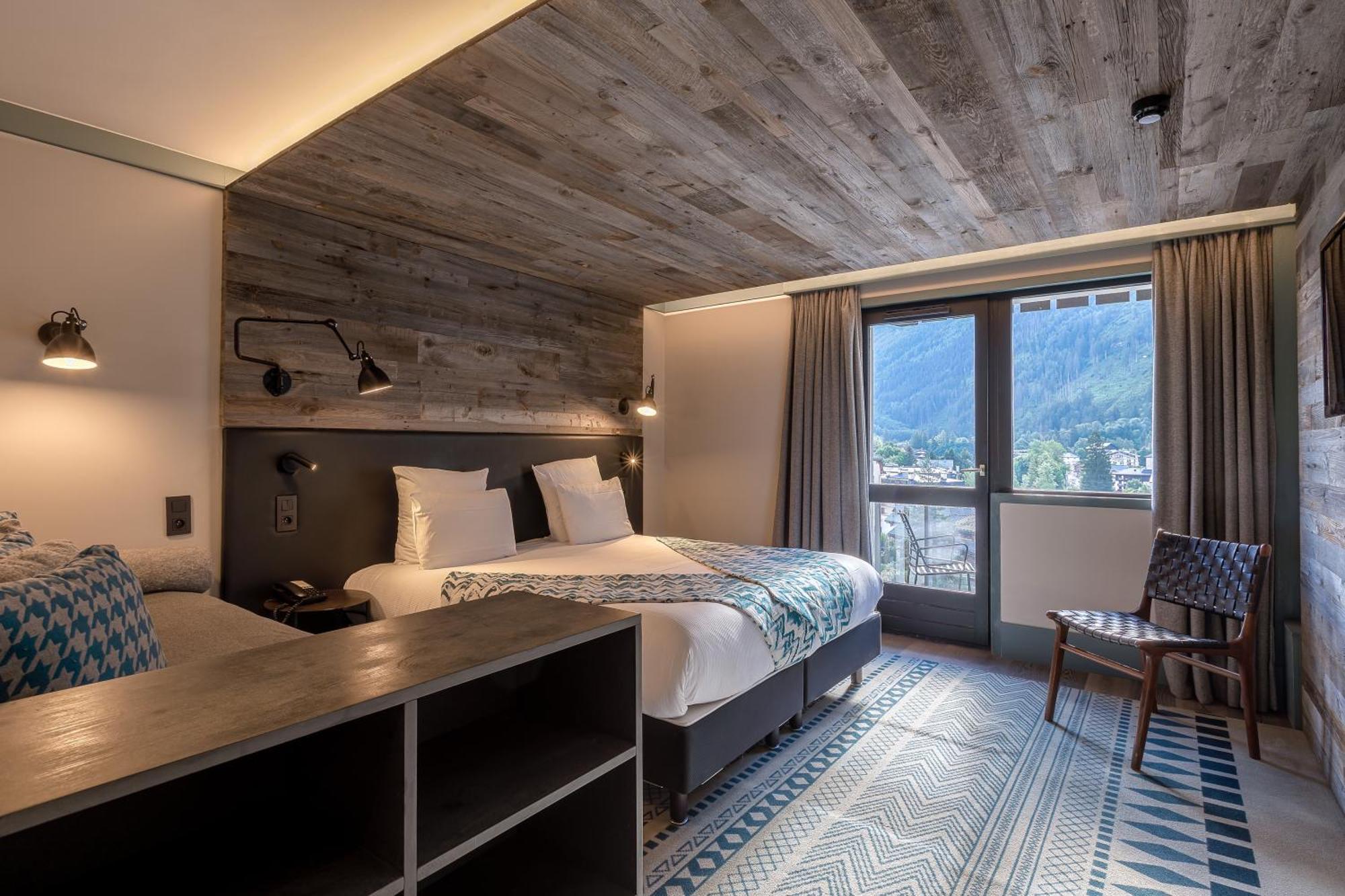 Classic Room Village View